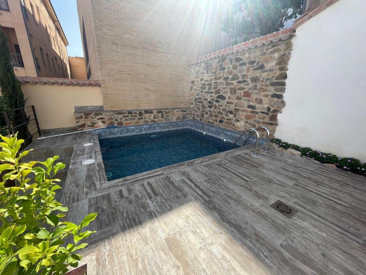 Apartamentos Turisticos De La Bernarda Caces Exterior foto